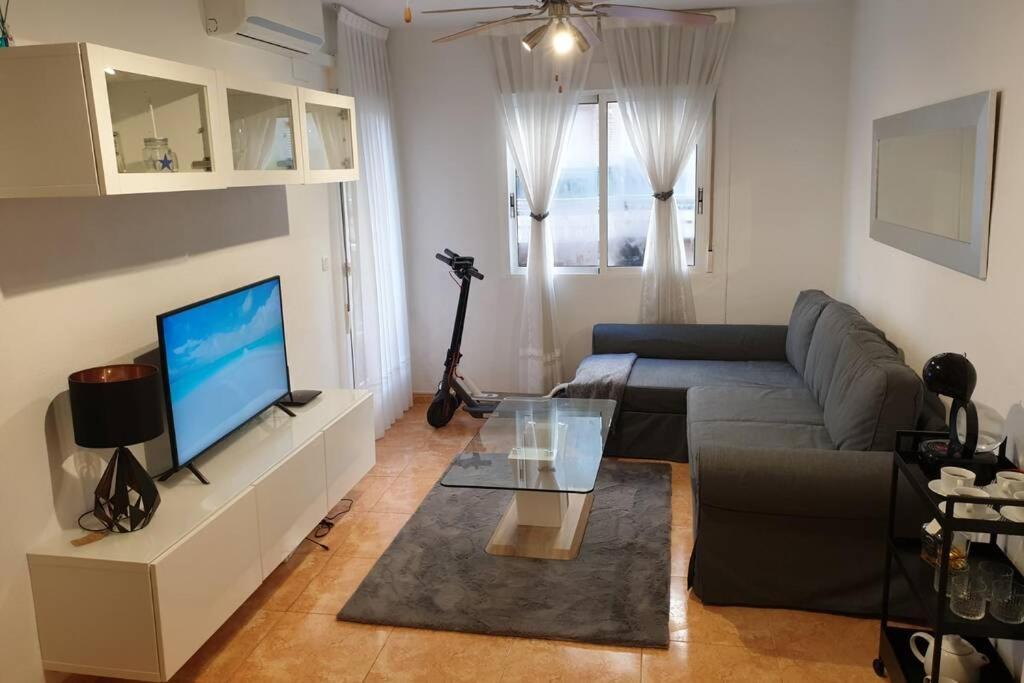 Apartment Playa Cura 150M + Electric Scooters ตอร์เรเวียคา ภายนอก รูปภาพ