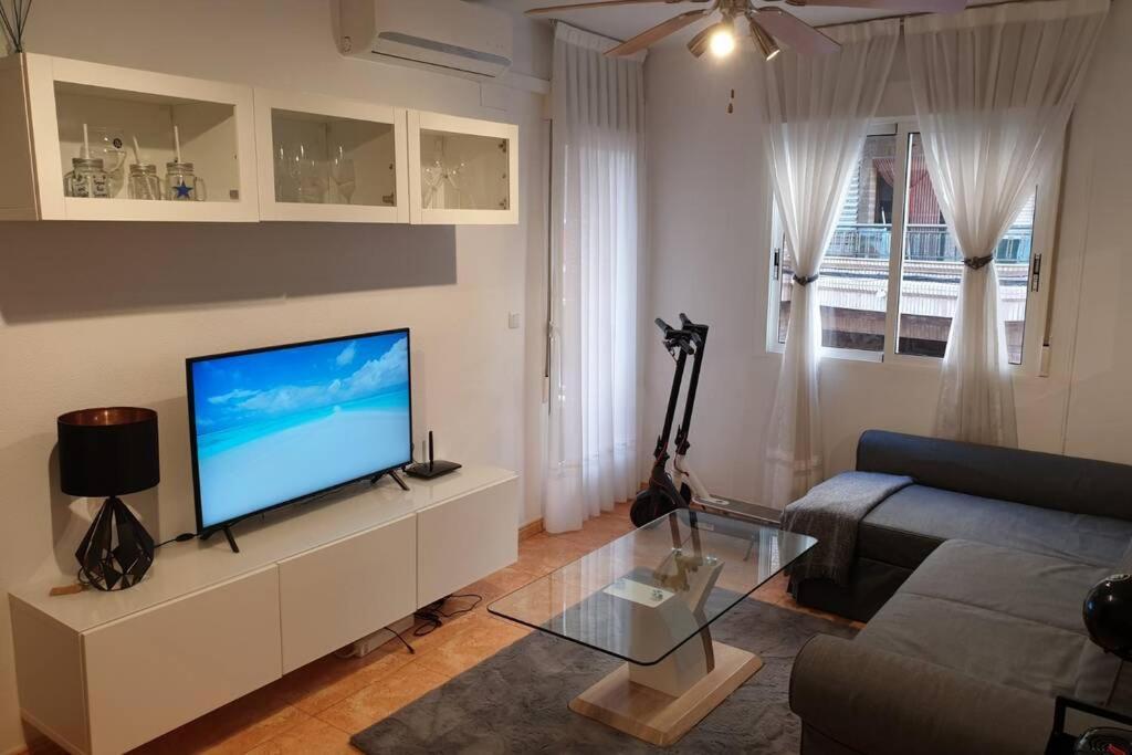 Apartment Playa Cura 150M + Electric Scooters ตอร์เรเวียคา ภายนอก รูปภาพ